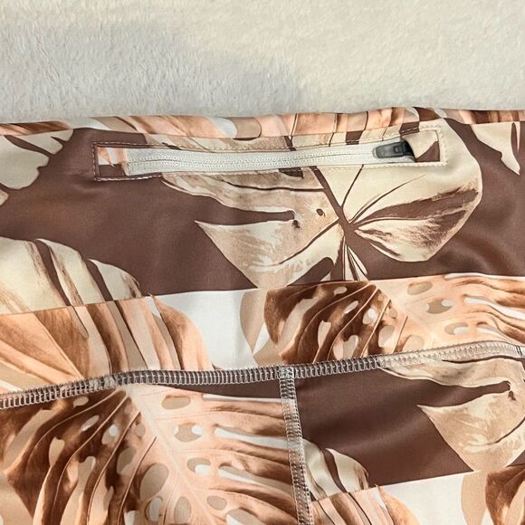 NWT Nike Tropical Print High Rise Crop Leggings - Size XL - Picture 5 of 12